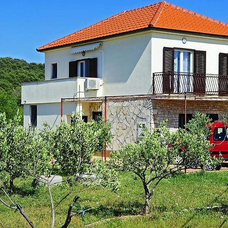 Apartments With A Parking Space Gornje Selo, Solta - 15545 Grohote Exterior photo